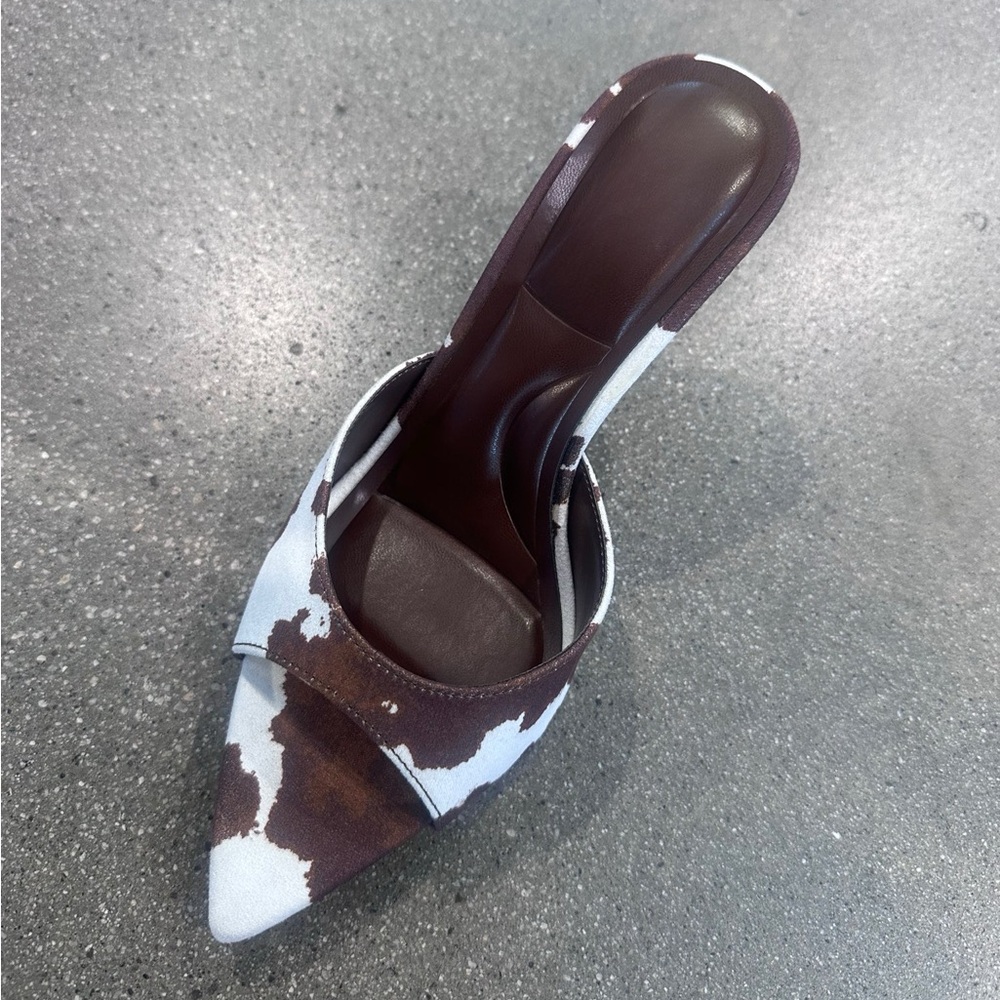 🤎 Cow Print Kitten Heel Mules | Western Chic Pointed Toe Heels 🤍 - Picture 7 of 8